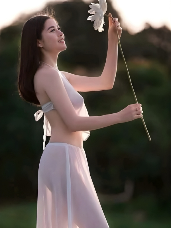 áo yếm thả rông cosplay