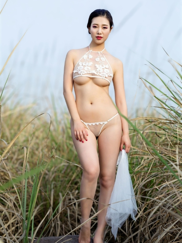 gái xinh mặc đồ lót trong suốt hở lồn