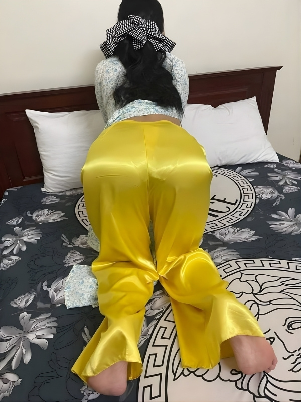 gái xinh áo dài nhà nghỉ